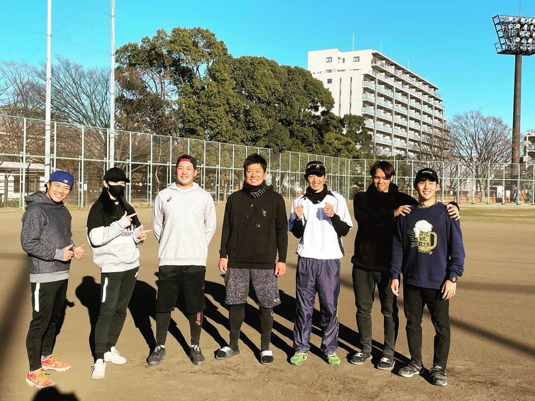 高野圭佑さんのインスタグラム写真 - (高野圭佑Instagram)「こんにちは 先日クニヨシTVさんとコラボさせて頂きました 普通に野球楽しませて貰いました クニヨシTVさんの方で今日と明日動画が上がります📺  黒羽根さんが捕手をしてくれたので、トライアウトのバッテリーが復活!!🙆‍♂️  是非ご覧ください♫ そして、僕のYouTubeも是非チャンネル登録して頂けたらと思います⚾️⚾️笑」12月25日 18時29分 - keisuke_takano58