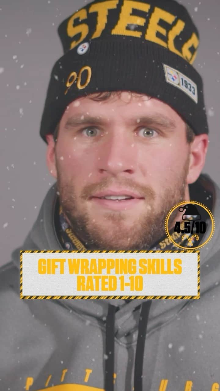 ピッツバーグ・スティーラーズのインスタグラム(steelers) - 12月26日 05時22分At least they’re honest 😂 #merrychristmas #christmas #gift @oh_thatsmike28 @rell_island6 @stevennelson20 @tjwatt90 @stuitt @camhey97 @joehaden23[BIHAKUEN]UVシールド(UVShield)>> 飲む日焼け止め！「UVシールド」を購入する