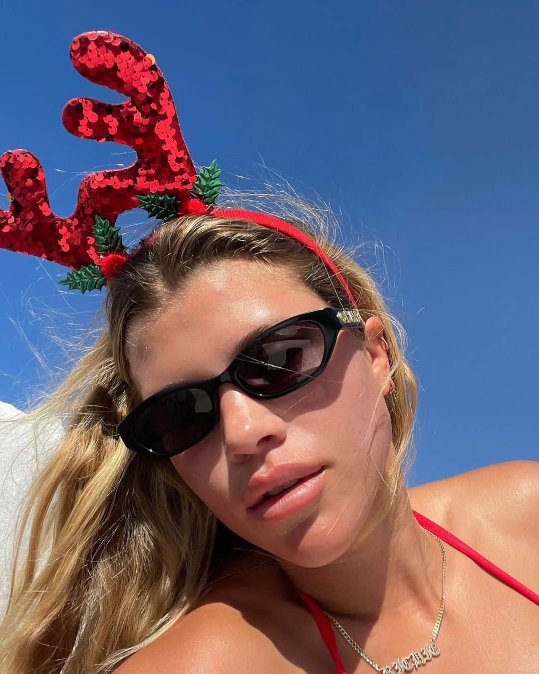 ソフィア・リッチーのインスタグラム：「Merry Christmas!!✨🤶🏼」