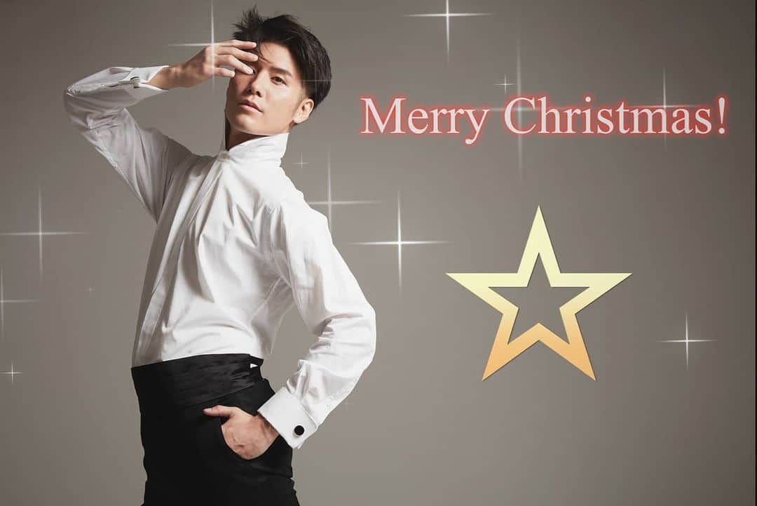 梅川壱ノ介（舞踊家）のインスタグラム：「𝙈𝙚𝙧𝙧𝙮 𝘾𝙝𝙧𝙞𝙨𝙩𝙢𝙖𝙨🎄 ￣￣￣￣￣￣￣￣￣￣￣￣￣￣￣￣￣￣￣￣￣￣￣ メリークリスマス✨🎄🎁 素敵な夜をお過ごしください✨✨  YouTube始めました❗ 是非、ご覧ください✨チャンネル登録、いいね、コメントもお待ちしております✨🙇😆  チャンネル名　Ichinosuke https://www.youtube.com/watch?v=ulhFprFGuBw&t=9s  それじゃあ、みんな、次回までハピネスねー☆  #梅川壱ノ介 #日本舞踊 #舞踊家 #伝統芸能 #日本文化 #にほん #伝統美 #日本の四季 #日本の美 #自然 #素敵な夜を #星に願いを #YouTube #ユーチューブ #クリスマス #過ごし方」