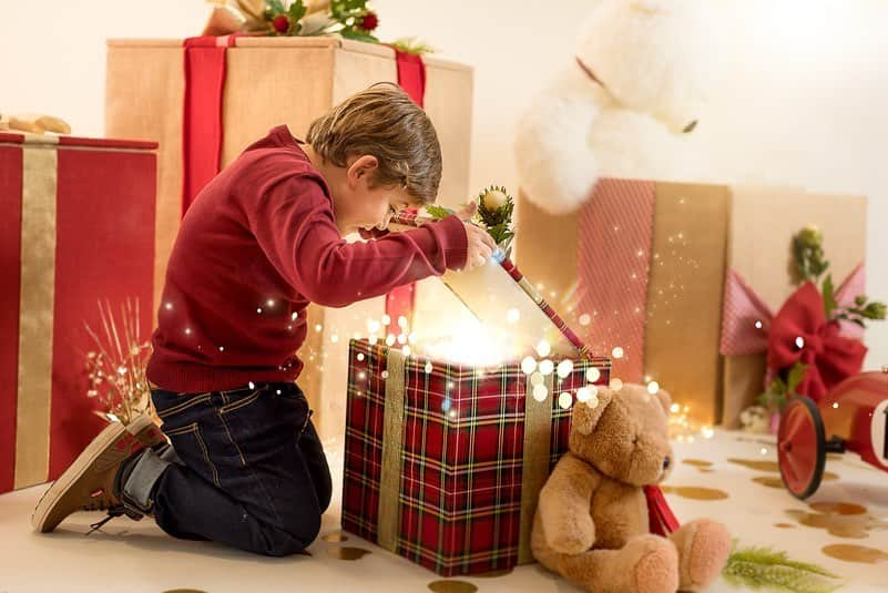 オスカル・デュアルテのインスタグラム：「No existen limitaciones para nuestros sueños, basta creer. ¡FELIZ NAVIDAD! 🎅 🎁」