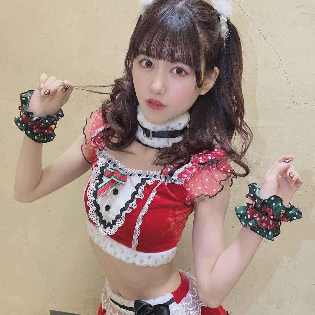のインスタグラム：「さんたさんだよ〜🎅🏻  #🎅🏻　#メリークリスマス　#xmas  #サンタコス  #クリスマス　#アイドル　#idol #followｍe #Japanese」
