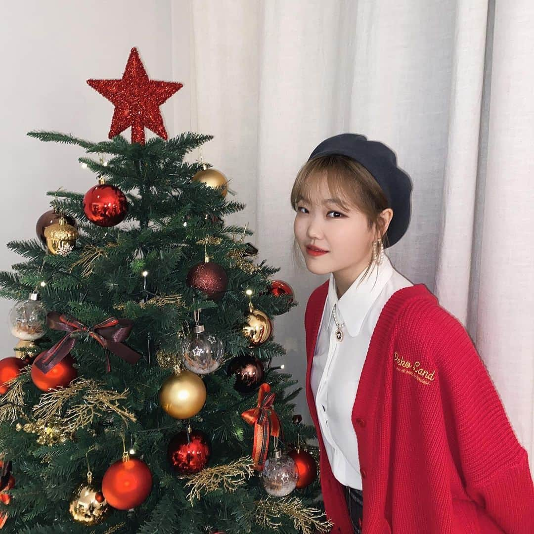 スヒョンさんのインスタグラム写真 - (スヒョンInstagram)「❤️🎄메리크리스마스🎄❤️」12月25日 20時47分 - akmu_suhyun