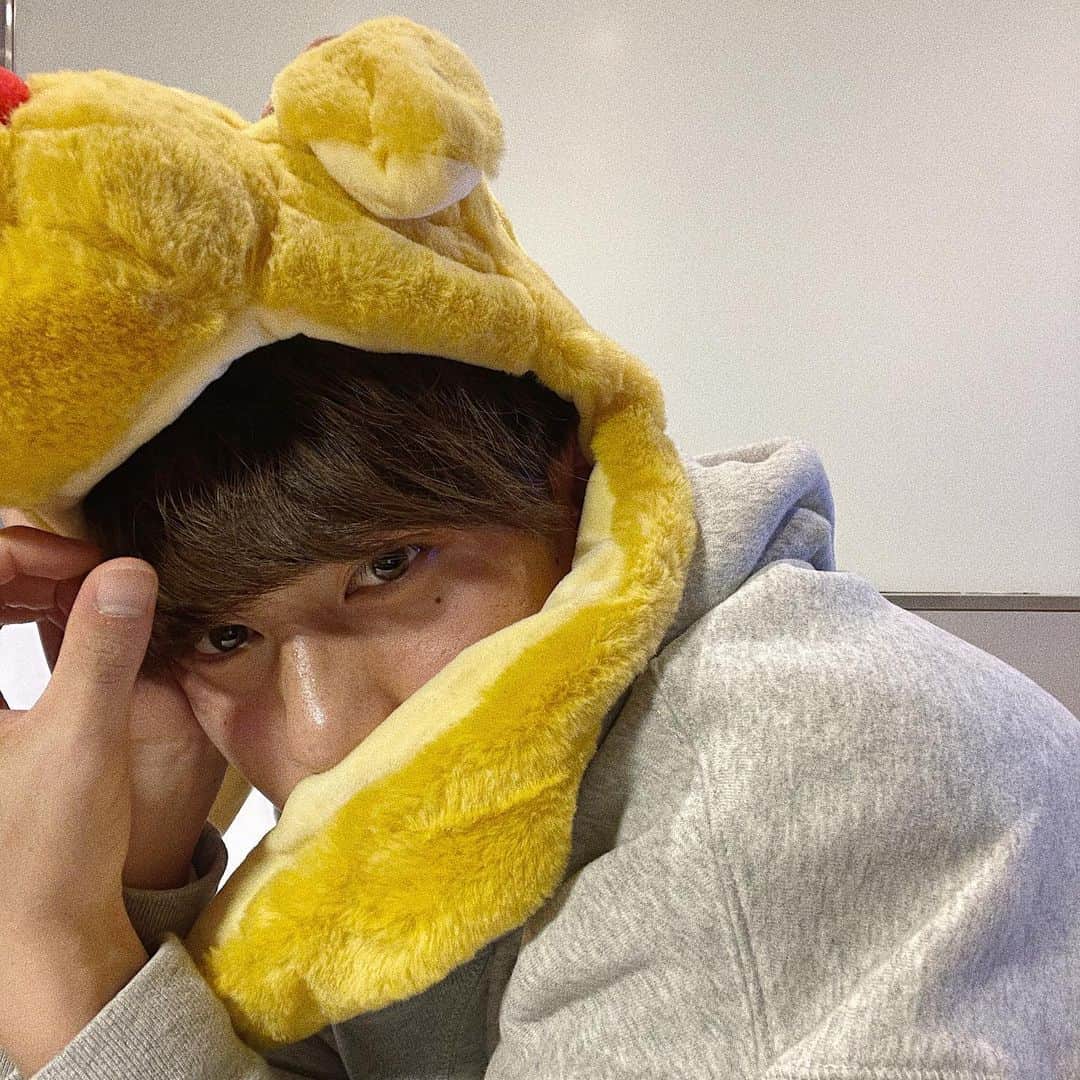 りゅうとのインスタグラム：「これがクリぼっちっていうんだ。」