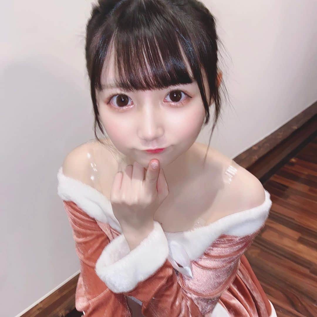 山本あこのインスタグラム：「サンタさん( ᐢ. ̫ .ᐢ )」