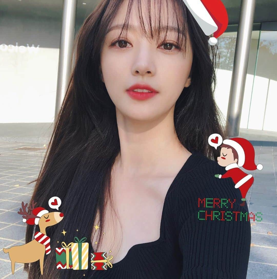 ソン・ハユンさんのインスタグラム写真 - (ソン・ハユンInstagram)「Merry Christmas🎄」12月25日 21時03分 - hayoonsong1202