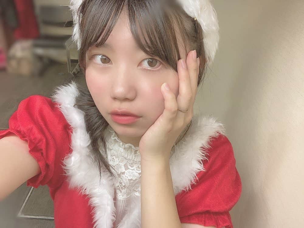 Dorothy Little Happyのインスタグラム：「ᔦᔧ✩MᵉʳʳʸXᵐᵅˢ✩ᔦᔧ ・ 夜外に出てみたらすぐ雪が降ってきて感動したァ🧚 ・ ・ 皆さん素敵なクリスマス過ごせましたか？？ ・ #クリスマス  #齋藤きらら」