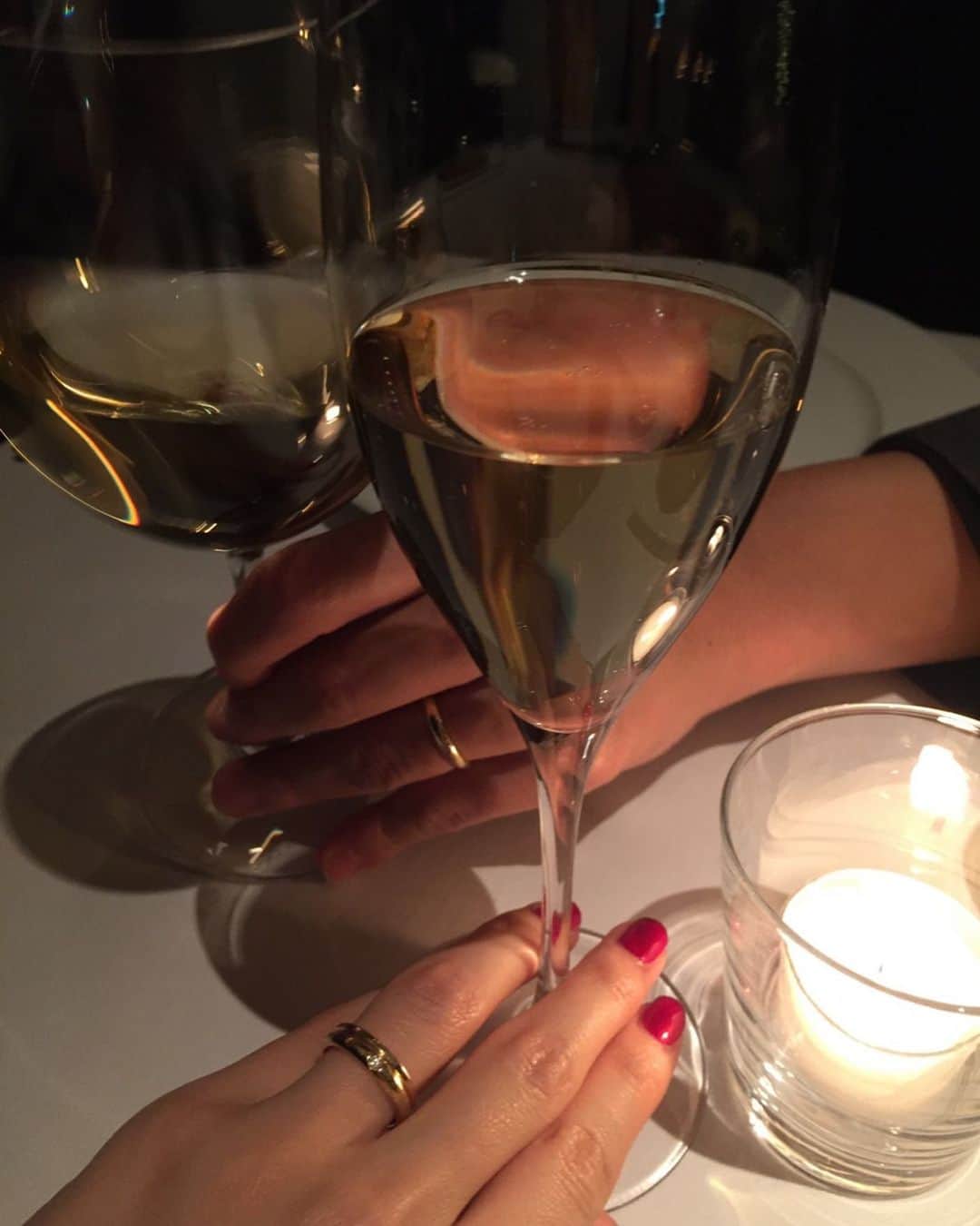 吉竹美聡のインスタグラム：「Merry Christmas🍾💛」