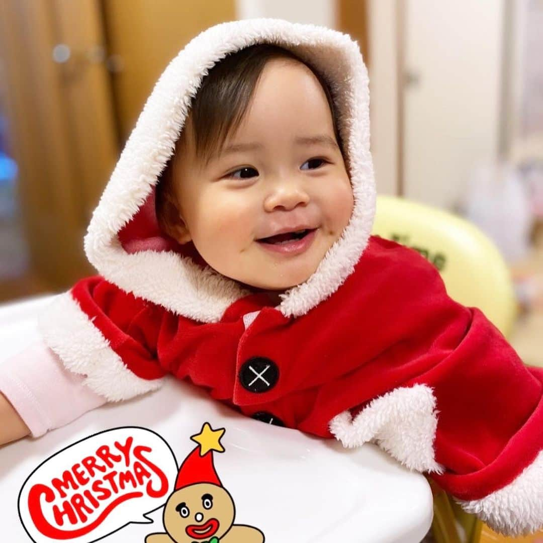 一木エリカのインスタグラム：「Merry Christmas🎄💕  #１歳１ヶ月 #1yearoldbaby」