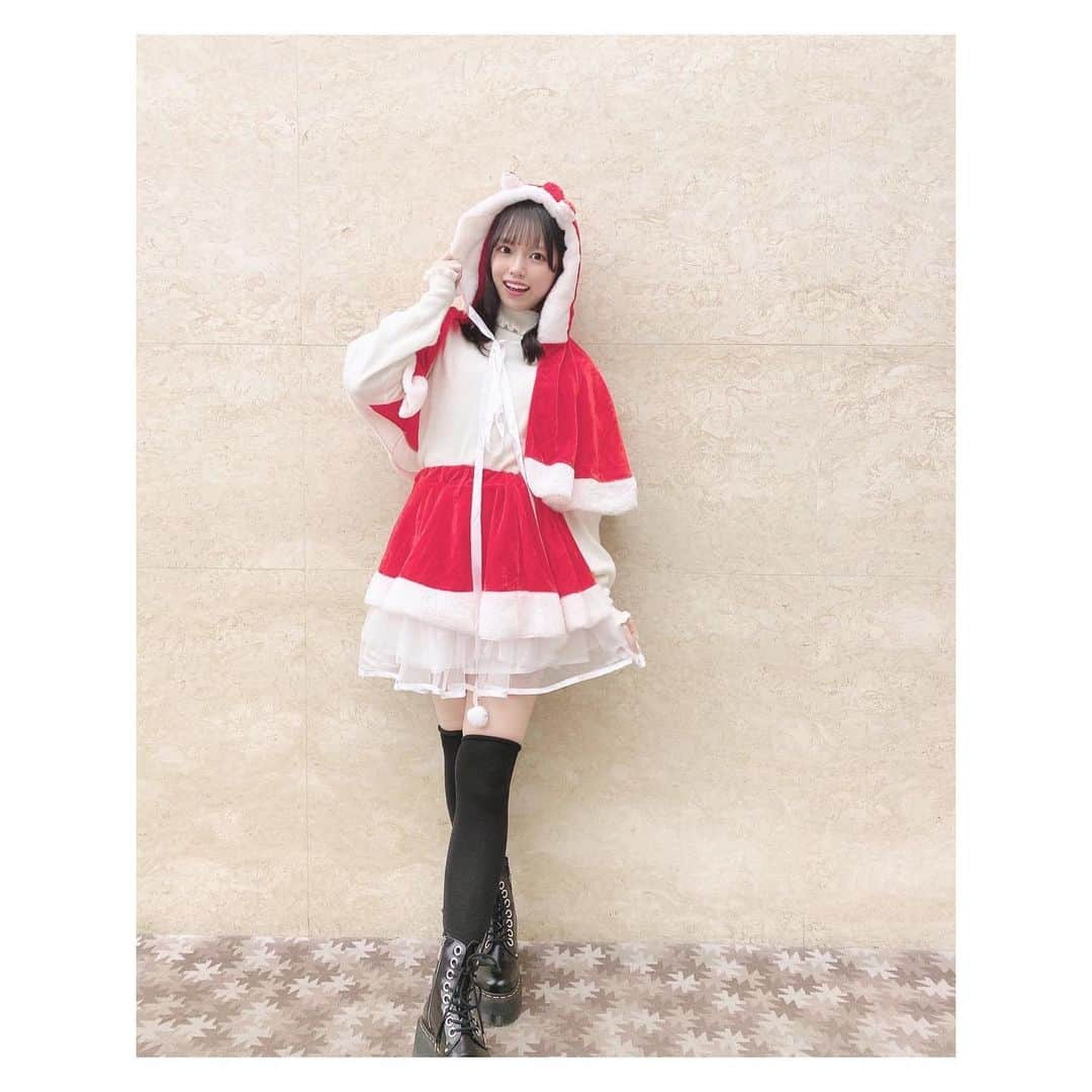 岩田陽菜さんのインスタグラム写真 - (岩田陽菜Instagram)「メリークリスマス！！！✨🎅🏼🎄🎂🎁⛄️✨﻿ ﻿ ひなサンタさんです！どうですか？🎅🏻❤﻿ ﻿ #winter#winterfashion#fashion﻿ #Happyholiday#クリスマス##Xmas#christmas#サンタさん#サンタクロース」12月25日 21時43分 - hina_naso_stu48