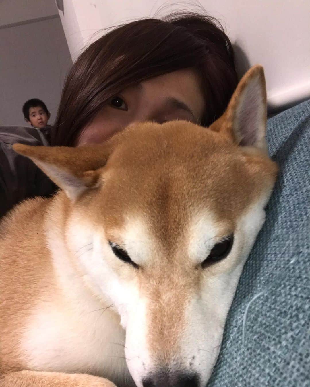 高橋みゆきのインスタグラム：「今年はクリスマス🎄&誕生日🎂感が全くなかった…手術したり、病院行ったり、検診したり、12月はある意味忙しく過ぎました💨本当元気が1番です🥺 とりあえず明日も病院行って…まったり年越しします🍵 #クリスマス🎄 #誕生日 #なんかいい事ないかな #掃除もしないと #とりあえず明日お祝い🥂」