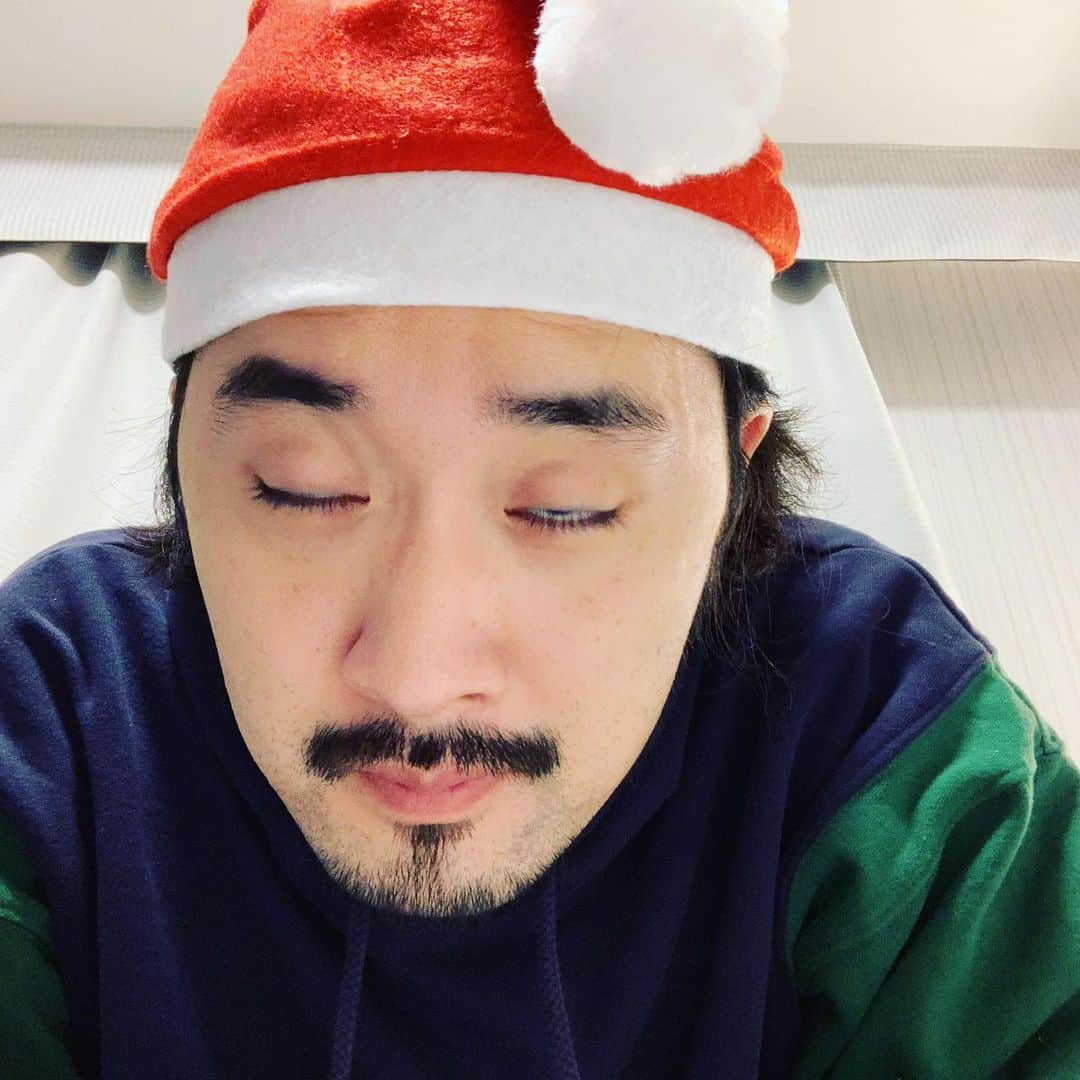 鈴鹿秋斗さんのインスタグラム写真 - (鈴鹿秋斗Instagram)「メリークリスマス⭐︎🎄🎅🏼🎄⭐︎  #Xmas #メリークリスマス  #メリースズカデス」12月25日 21時50分 - akito_suzuka