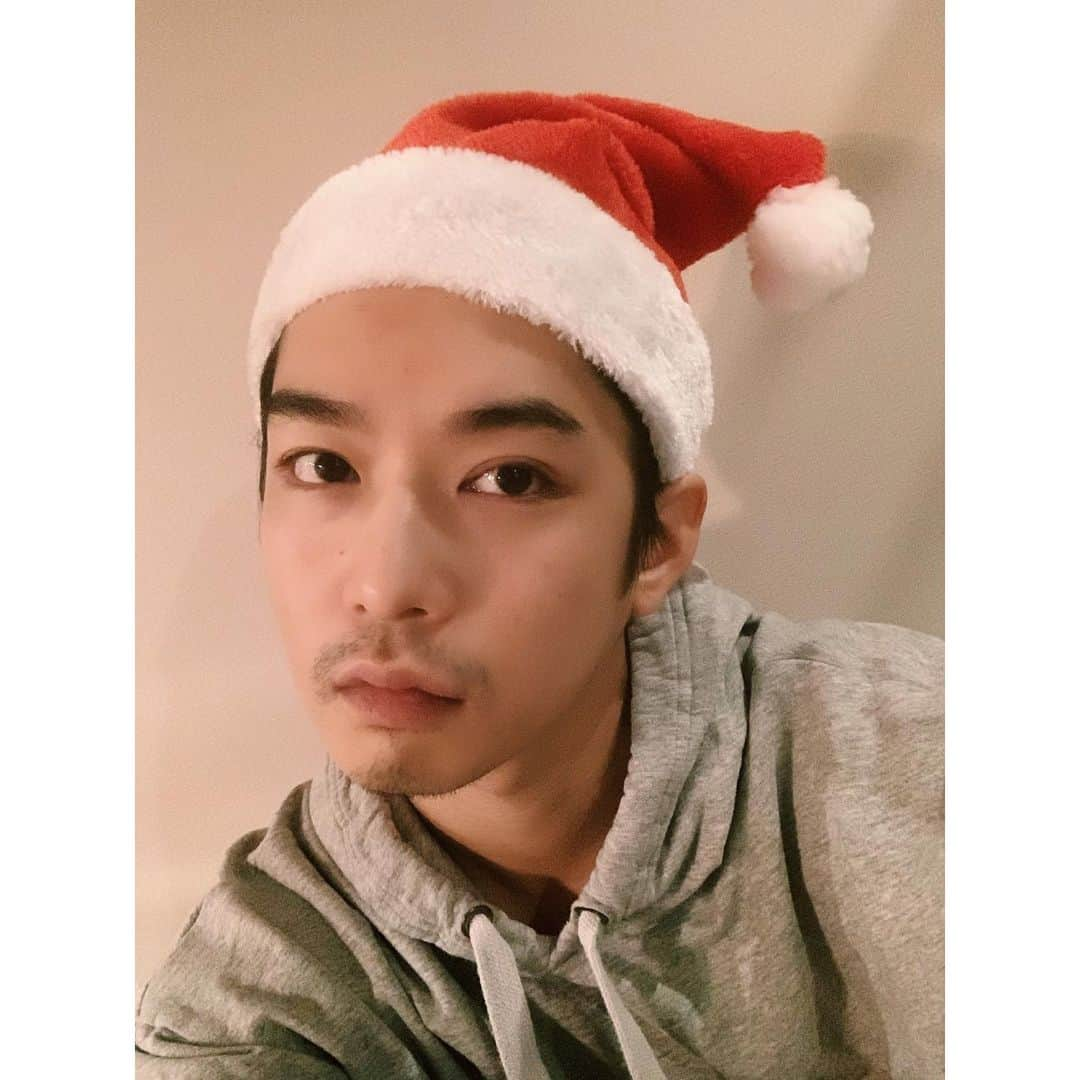 千葉雄大さんのインスタグラム写真 - (千葉雄大Instagram)「Merry Christmas☺︎」12月25日 22時02分 - yudaichibaofficial