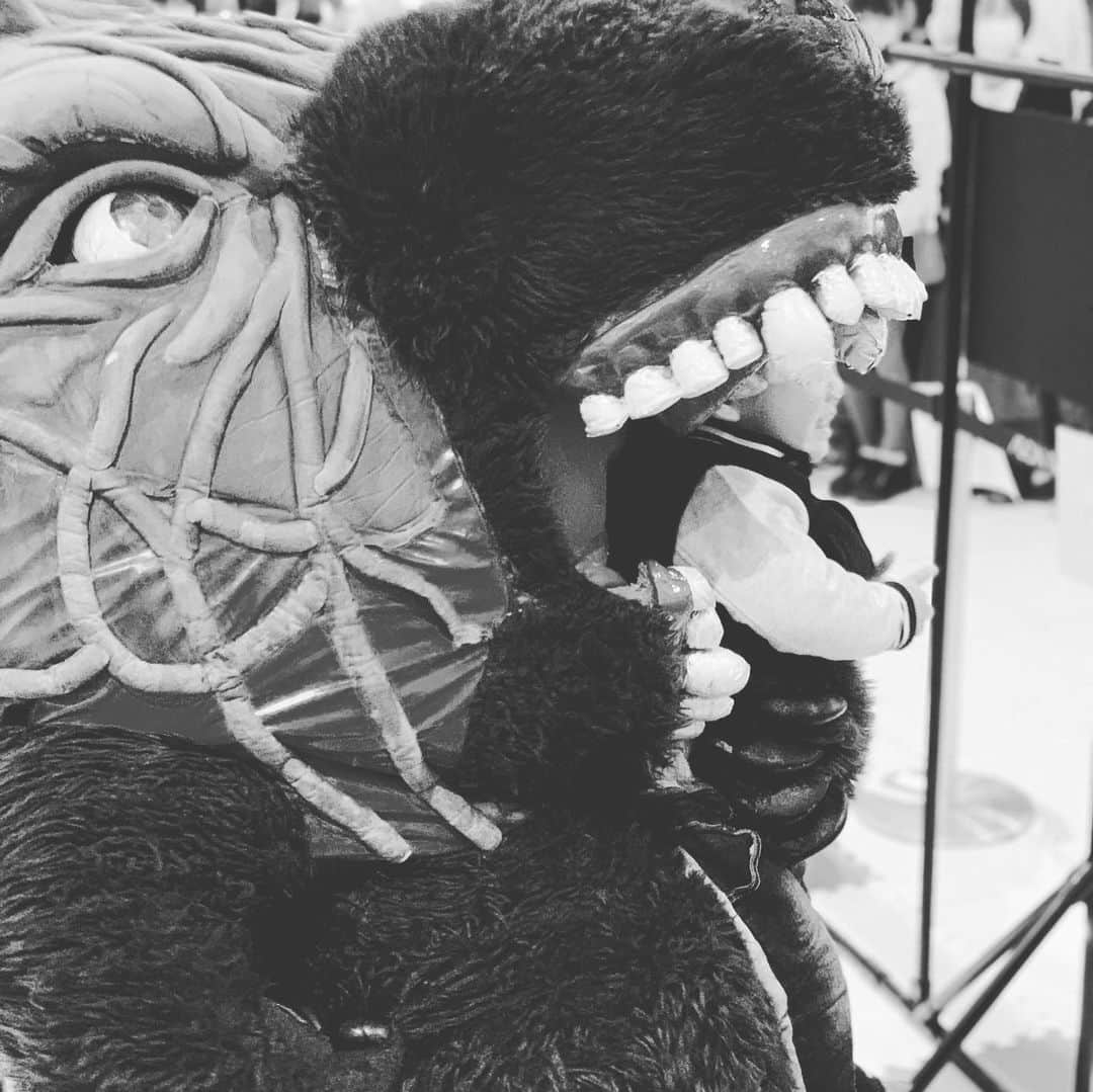 メロン熊【公式】さんのインスタグラム写真 - (メロン熊【公式】Instagram)「しばらく人間を口にしてない  メリークリスマス🎄  #メロン熊 #絶滅危機 #メリークリスマス #夕張 #北海道」12月25日 22時04分 - yubarimelonkuma