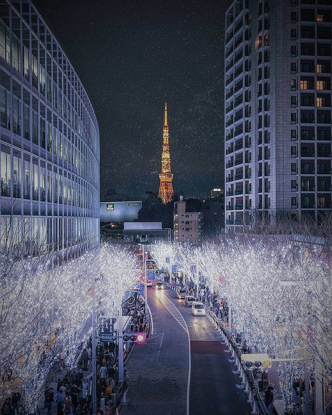 Berlin Tokyoのインスタグラム：「Merry Christmas 🎄✨ I would like to thank you for your support as always! Have a great holiday🎆😌 . . . #hellofrom tokyo #japan」