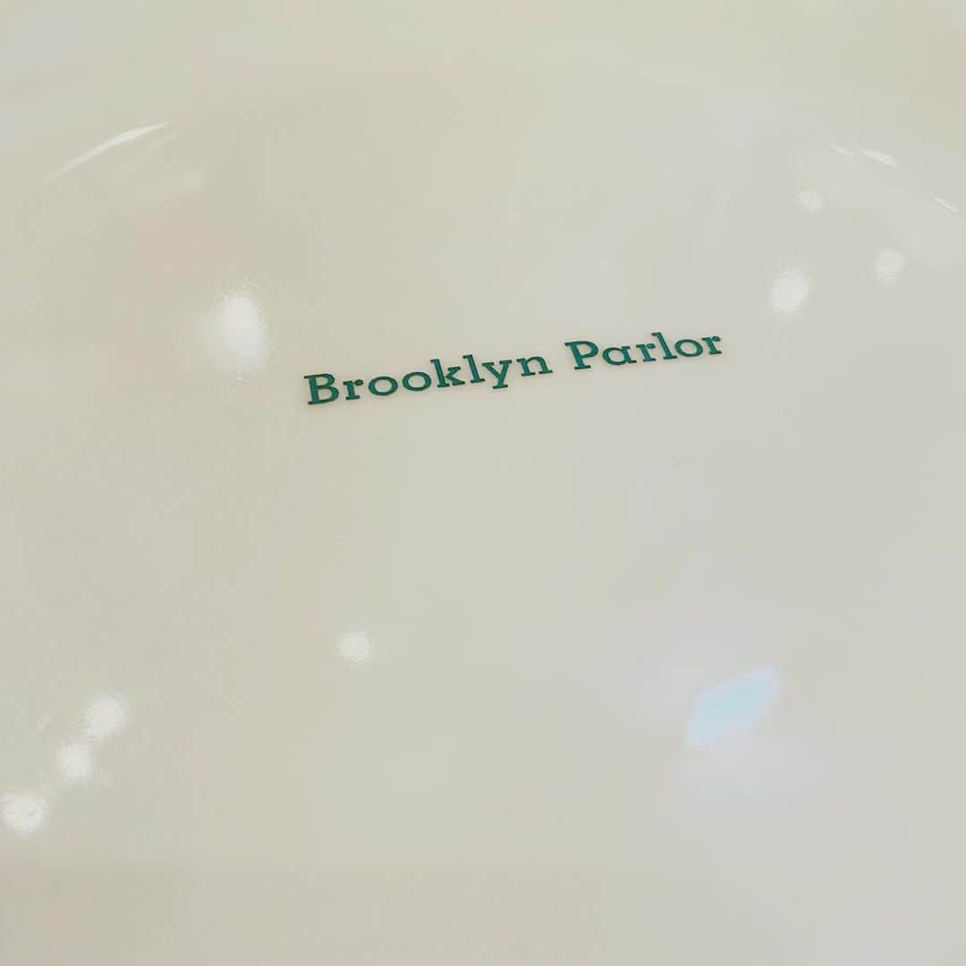 浦谷はるなさんのインスタグラム写真 - (浦谷はるなInstagram)「Brooklyn Parlorでディナーしてきました🍽﻿ ﻿ 食後に椿サロンでパンケーキ食べられたら最高だったんだけど、やってなくて残念でした……🥞﻿ パンケーキ欲は近いうちに満たしに行きます🙃﻿ ﻿ みんなはどんなクリスマスでしたか？ サンタさんは来たのー？🎅🏻🎁」12月25日 22時13分 - humhum0401