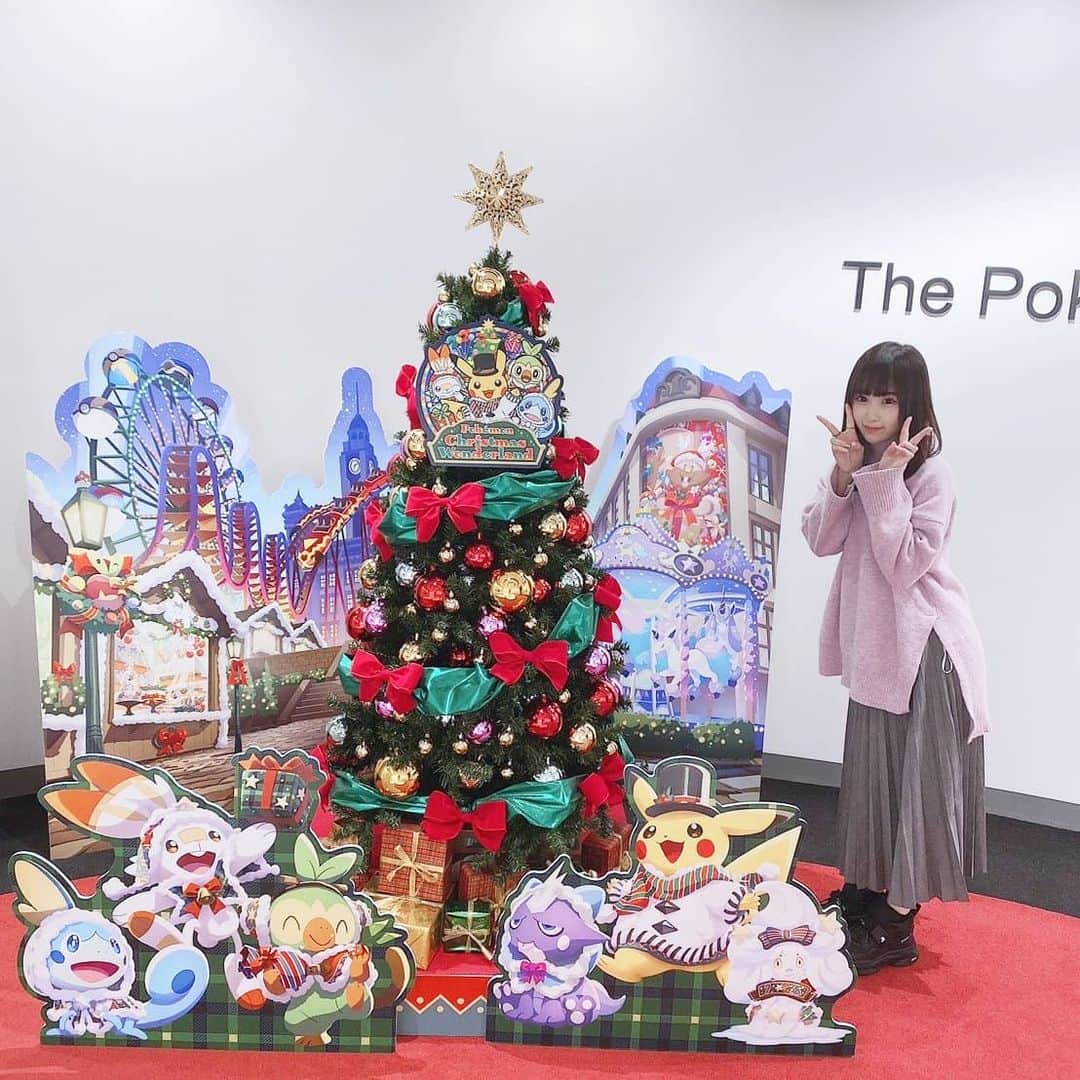 のインスタグラム：「株ポケモンもクリスマス模様でした🎄💕 この時期の雰囲気好きだなあ… * * #株式会社ポケモン #ポケモン #Pokemon #🎄 #メリークリスマス」