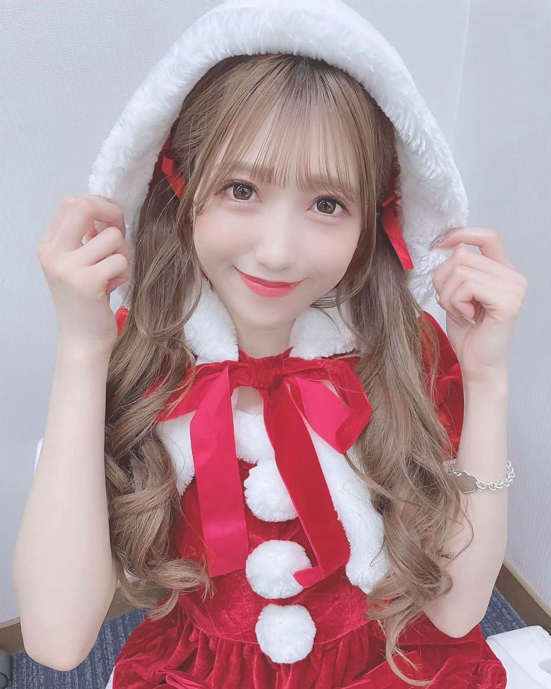 田口未彩のインスタグラム：「🎄  #クリスマス　#サンタコス」