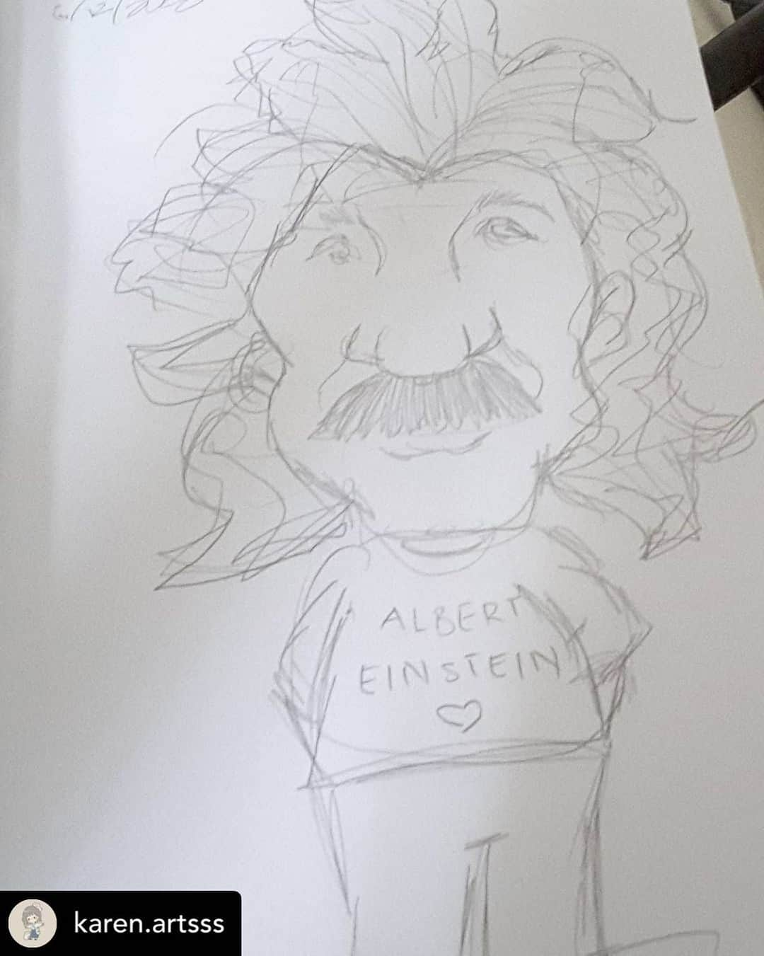 アルベルト・アインシュタインさんのインスタグラム写真 - (アルベルト・アインシュタインInstagram)「Fan art Friday! Posted @withregram • @karen.artsss Albert Einstein😊 . . . . #alberteinstein #caricature #art #drawing #sketch #sketchbook #instaart #artist #instaartist #instapost #instacaricature #instadrawing #instasketch #funnycaricature #alberteinsteincaricature #alberteinsteinart #instasketchbook」12月25日 22時44分 - alberteinstein