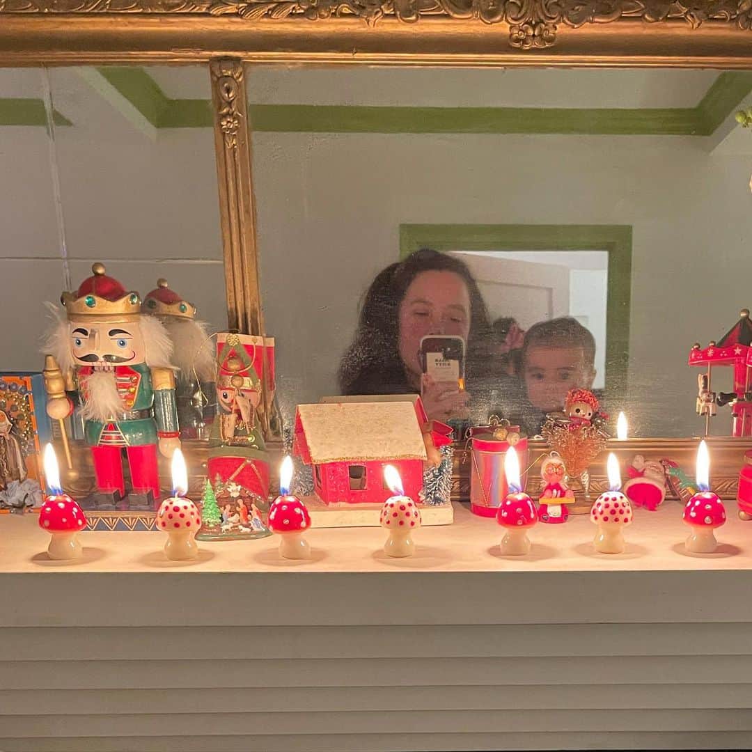 オランピアルタンのインスタグラム：「Our lovely Christmas Eve at @cletan’s ❤️」