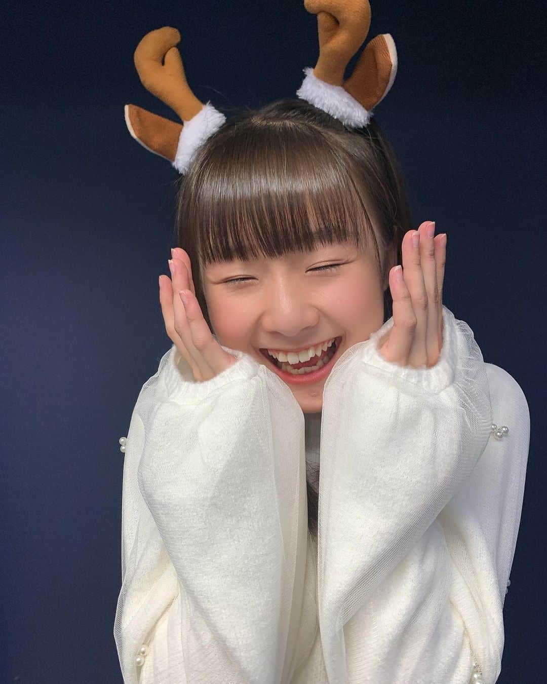新倉愛海さんのインスタグラム写真 - (新倉愛海Instagram)「🦌💕﻿ ﻿ #アプガ2 #アイドル #クリスマス #トナカイ」12月25日 22時38分 - ami_niikura_uug2ki