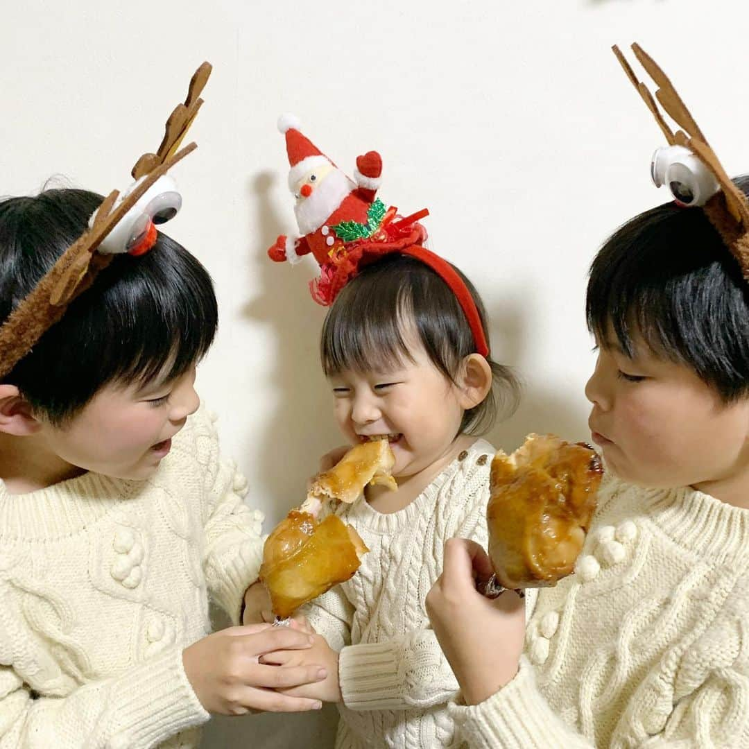 ᴋᴀɴᴀᴋöさんのインスタグラム写真 - (ᴋᴀɴᴀᴋöInstagram)「Merry Christmas🎅🏻🎄⭐️ 夜は🍗と🍰も食べたよ😋💕 * 今日で、2学期も終了🏫✨明日から 冬休みだー🌈」12月25日 22時41分 - kanakokko_34_