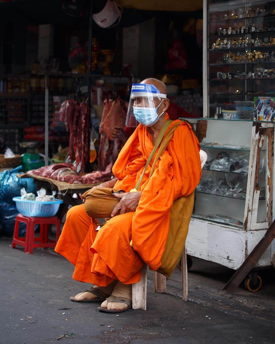 Shunsuke Miyatakeのインスタグラム：「Merry Christmas from Phnom Penh」