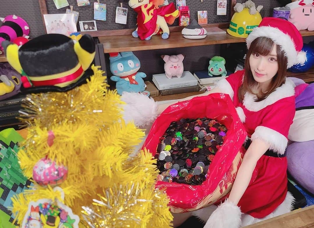 のインスタグラム：「Merry Christmas🎄🎅 ななぷるサンタだよ〜〜〜！ プレゼントください！！！(？) * * #クリスマス #ななっぷる #ななぷるサンタ」