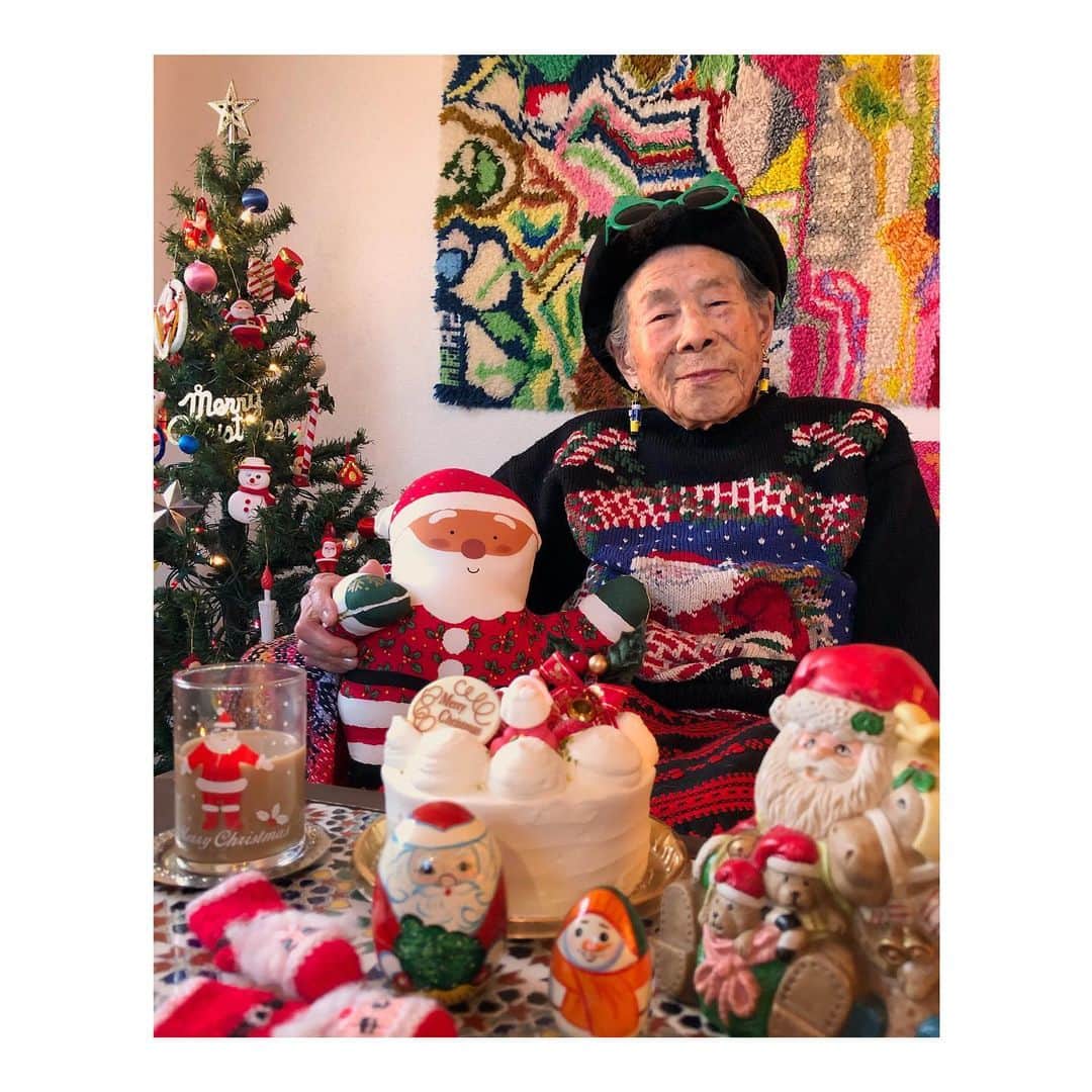 のインスタグラム：「🎅🎁🎄🎉  #merrychristmas   #tgcemk」