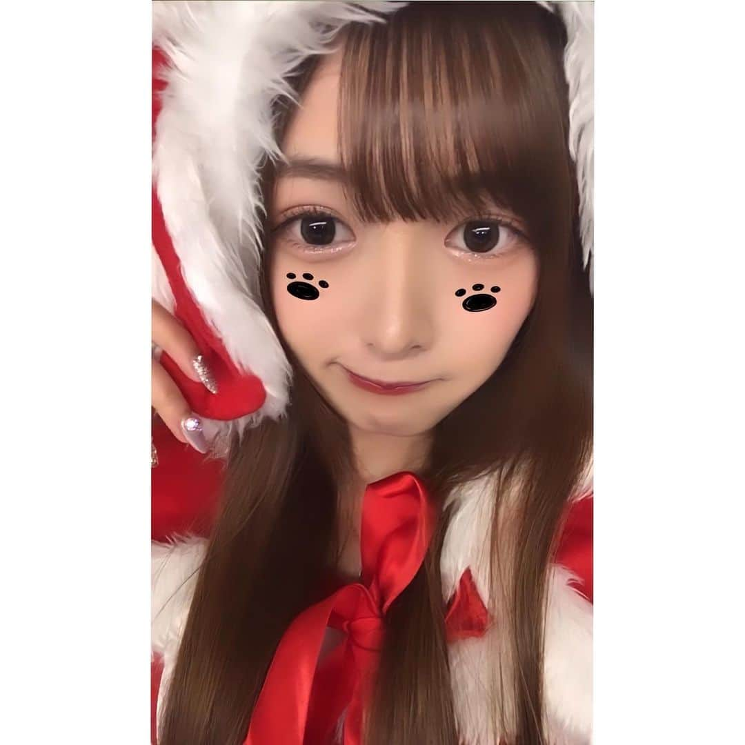 谷岸玲那さんのインスタグラム写真 - (谷岸玲那Instagram)「💕🎄 MerryX'mas 🎄💕  サンタコスしたよ！！ ウサ耳のサンタさん💭🐰  みんなが素敵なクリスマスになりますように🥰  #クリスマス #メリークリスマス  #サンタコス #コスプレ  #xmas #merrychristmas  #cosplay #instagood」12月25日 23時05分 - renatanigishi