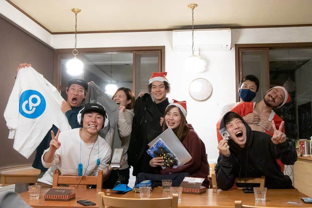 岡本圭司さんのインスタグラム写真 - (岡本圭司Instagram)「Happy MerryChristmas🎄 今年のクリスマスはPOWDER三昧で最高の1日でした。 今年も仲間達と無事シーズンイン出来て幸せです。 #christmas」12月25日 23時07分 - hywod_kj