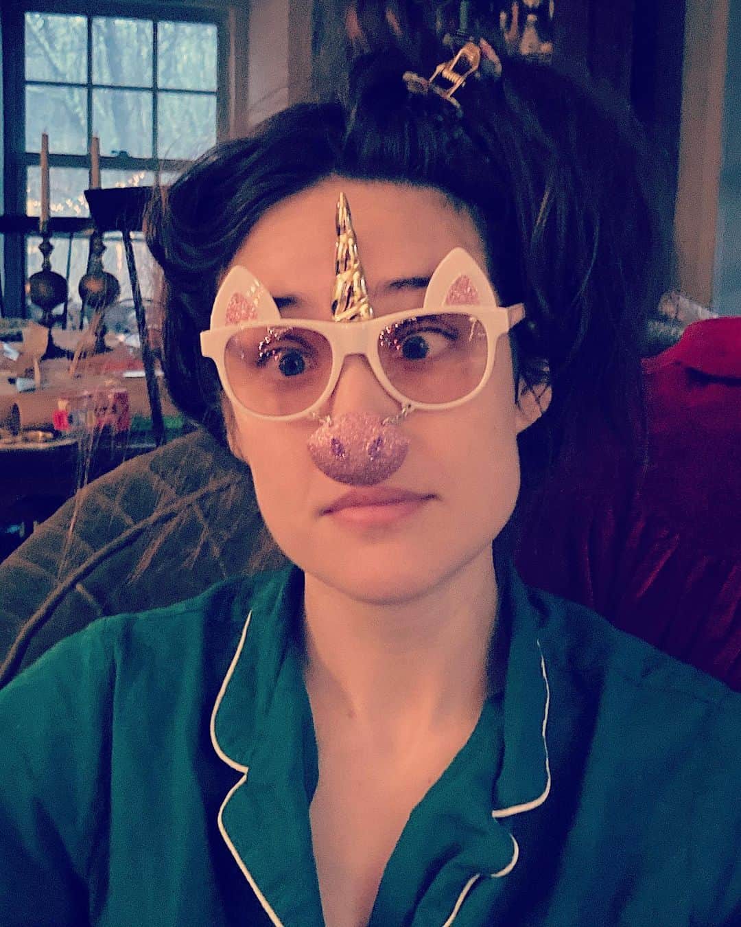 メーガン・ブーンのインスタグラム：「Merry Christmas ya kooks.   Here’s to making it through with a sense of humor intact (or even discovered). Thank you for the collection of goofy glasses @brettwindham — We love you!」