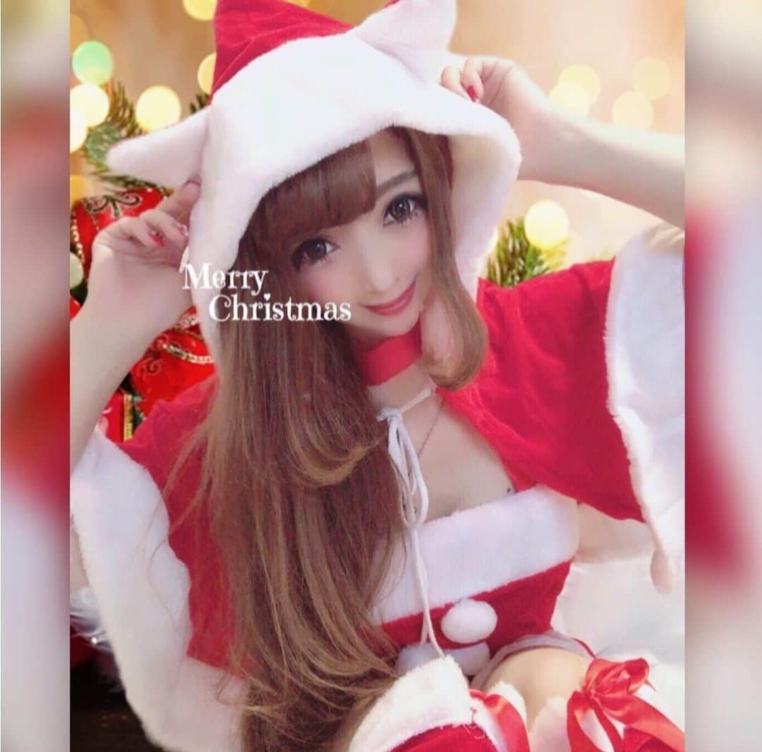 峰さやかさんのインスタグラム写真 - (峰さやかInstagram)「* ❤️🎄Merry Christmas 🎄❤️ * * * * #めりーくりすます #メリークリスマス #MerryChristmas2019 #MerryXmas #dazzystore #めりくり #サンタコス #cosplay #フォロー大歓迎 #フォロワー募集中 #インスタグラビア #グラビア #gravure #kawaii #beautiful #フォローお願いします #写真好きな人と繋がりたい #カメラマンさんと繋がりたい #写真撮ってる人と繋がりたい #被写体 #followme #sweet #love #camera #happy #instafashion #instagood #instacool #santa #サンタ」12月25日 23時17分 - saya_officialxx