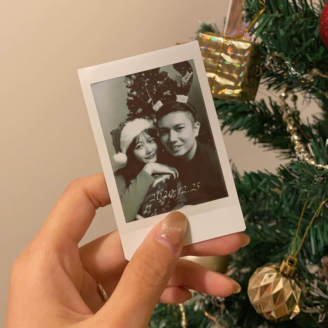 ᴱᴸᵞさんのインスタグラム写真 - (ᴱᴸᵞInstagram)「ㅤㅤㅤ Merry Christmas ✨🎄🤍 最近チェキにハマってる♡♡」12月25日 23時31分 - diary___ely