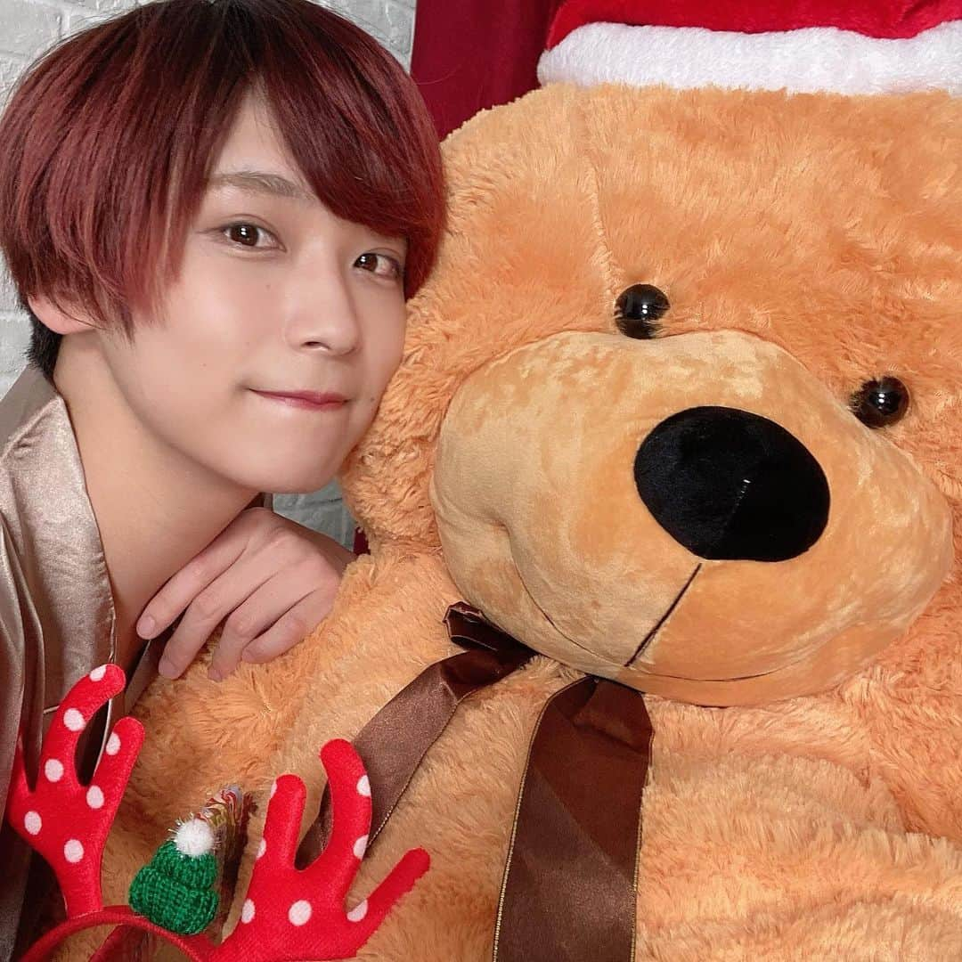 富園力也さんのインスタグラム写真 - (富園力也Instagram)「メリークリスマスっ🎄❣️ くまちゃんとぱしゃっと📸 #富園力也 #メリクリ #メリークリスマス #merrychristmas」12月25日 23時34分 - tomizono_rikiya