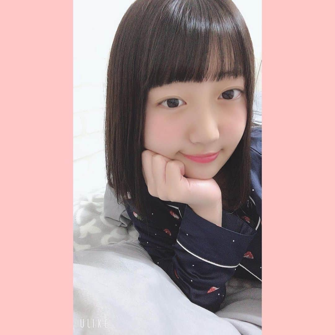 髙橋莉穂さんのインスタグラム写真 - (髙橋莉穂Instagram)「🎀今日から冬休み🎀 今年は雪降るかな〜降って欲しいな🥺♡ #プラチナムプロダクション #プラチナムプロダクション所属 #髙橋莉穂 #高橋莉穂 #自撮り女子 #シブサン #シブサンプロジェクト #シブサングリーンクラス #いいね返し #いいねした人で気になった人フォロー #ボブ #jc2 #中学2年生 #パジャマ」12月25日 23時41分 - ripopon_