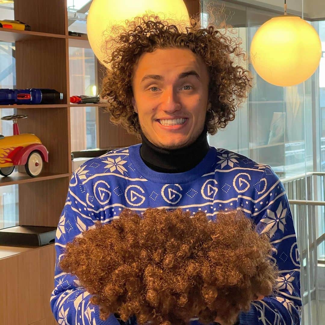 Kwebbelkopのインスタグラム：「EVERYONE is asking for it so I’m proud to announce the Kwebbelkop Wig! Coming soon.」