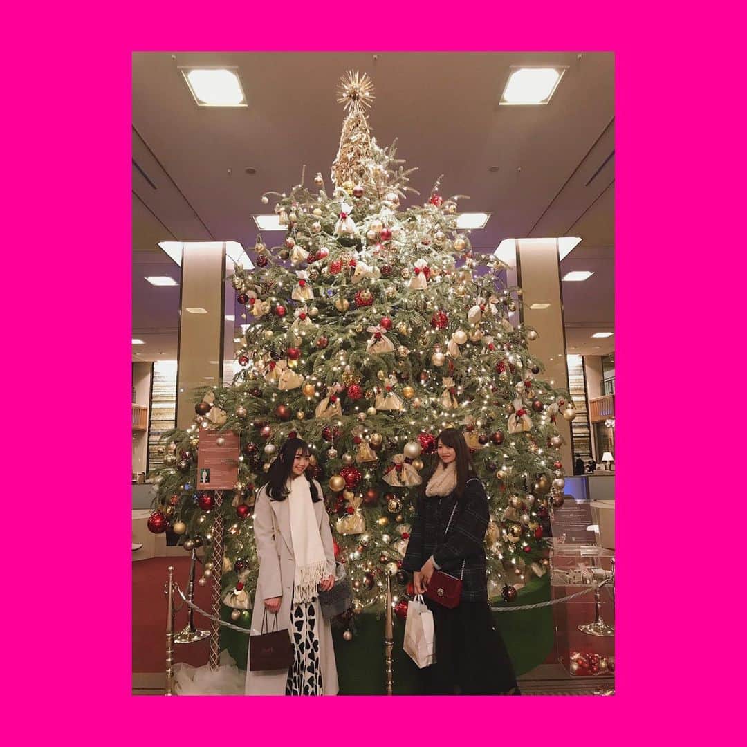 成田梨紗のインスタグラム：「💝🎄MerryChristmas🎅🏻🎁﻿ ﻿ 今年はお家でMステ観ながらのんびりまったりでした！﻿ ﻿ ﻿ 昨日は少しの時間だったけれど﻿ 素敵な時間を過ごせました🌹🌹🌹﻿ ﻿ #ノエルルージュ #ランデブーラウンジ ﻿ #帝国ホテル #imperialhotel」