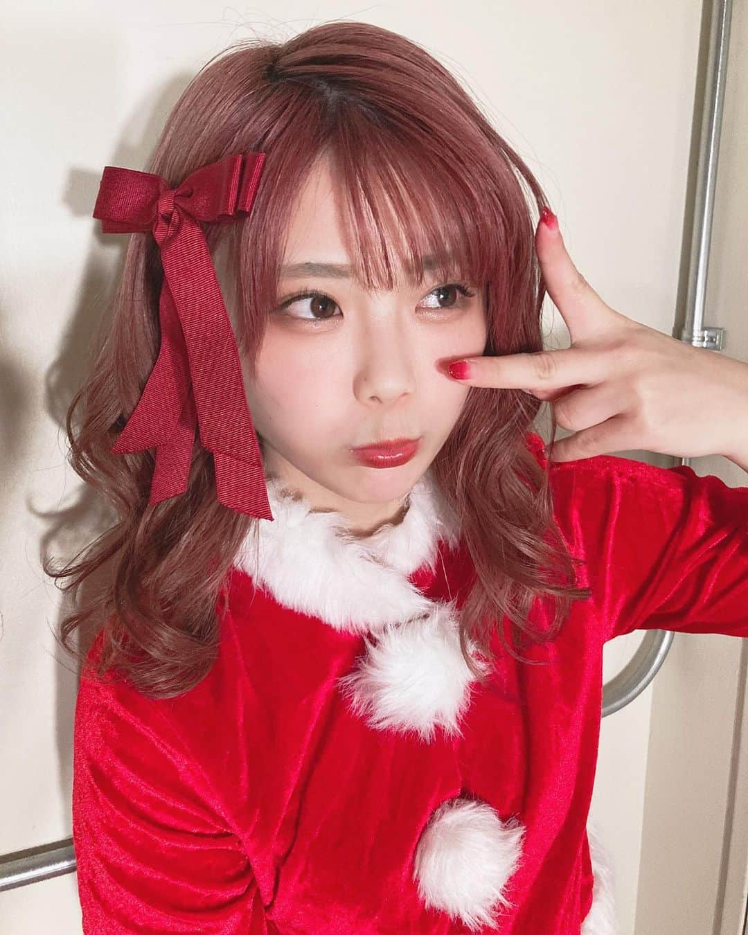 川村虹花さんのインスタグラム写真 - (川村虹花Instagram)「1226 25歳になりました〜！( ᷇࿀ ᷆ ) 仮面女子のメンバーでいれるのもあと約1ヶ月です。 これからも応援よろしくお願いします！ ， #happybirthday  #mybirthday  #1226」12月26日 0時00分 - nanaka_kawamura