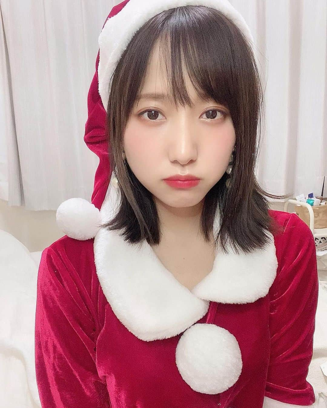 橘ひと美さんのインスタグラム写真 - (橘ひと美Instagram)「でおくれた🎅🏻 ・ ・ あわてんぼうのサンタクロースではない。笑 ・ #クリスマス #サンタコス #サンタさん #コスプレ #のんびりサンタ #christmas #happymerrychristmas」12月26日 0時14分 - h1t0mi_0210