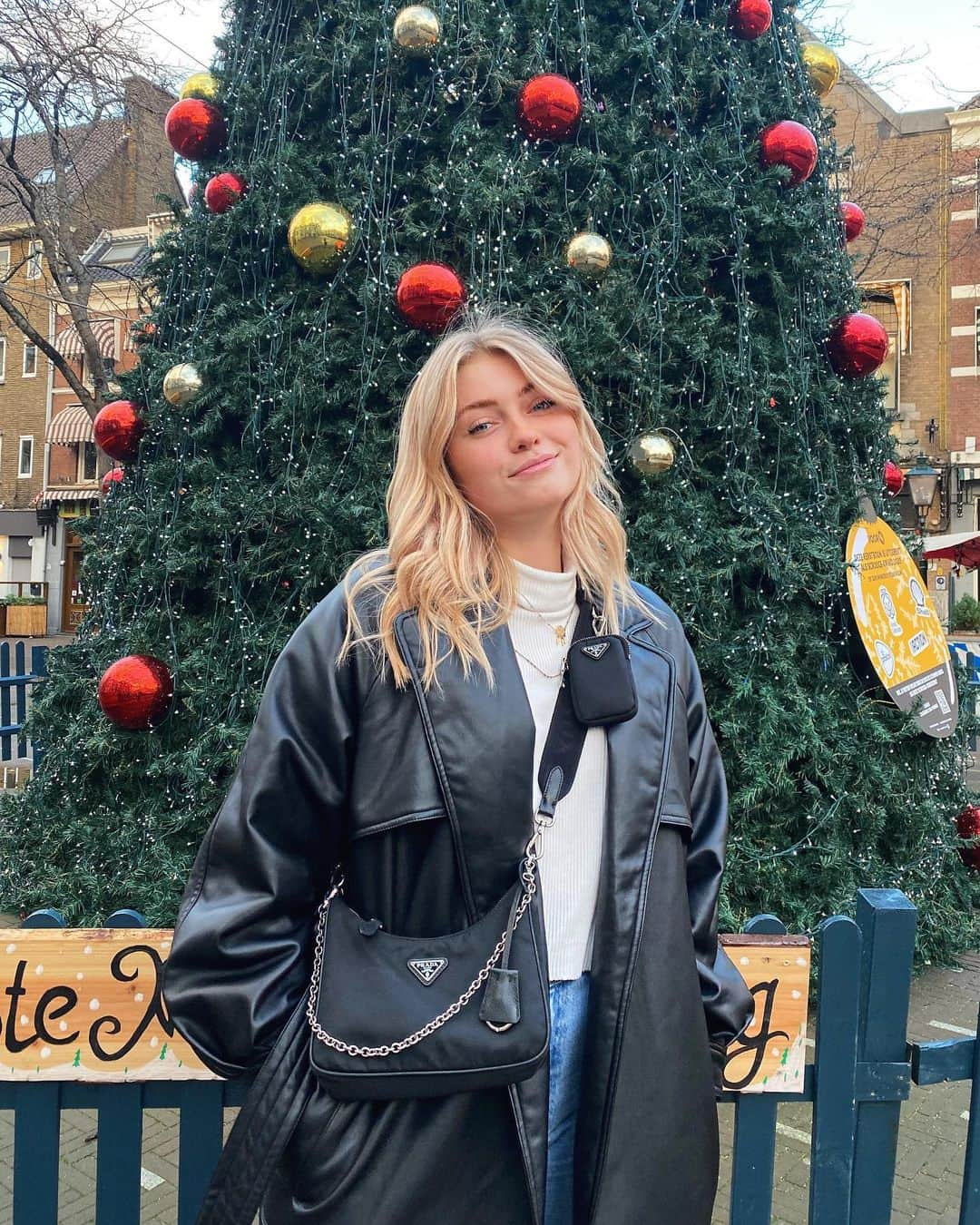 Marije Zuurveldさんのインスタグラム写真 - (Marije ZuurveldInstagram)「Its crisms ✨ Op dat we het volgend jaar met iedereen kunnen vieren 🎄❤️」12月26日 0時34分 - marijezuurveld