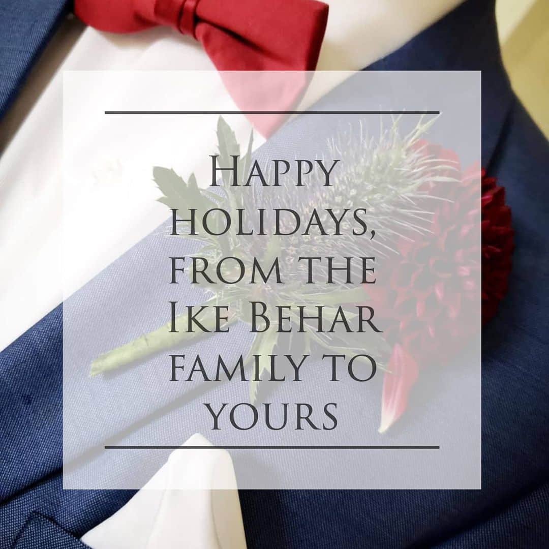 アイクベーハーのインスタグラム：「We hope you and yours have a safe, wonderful, and impeccably stylish day 🎄 Merry Christmas, Happy holidays! We'll see you in the New Year 🎉」