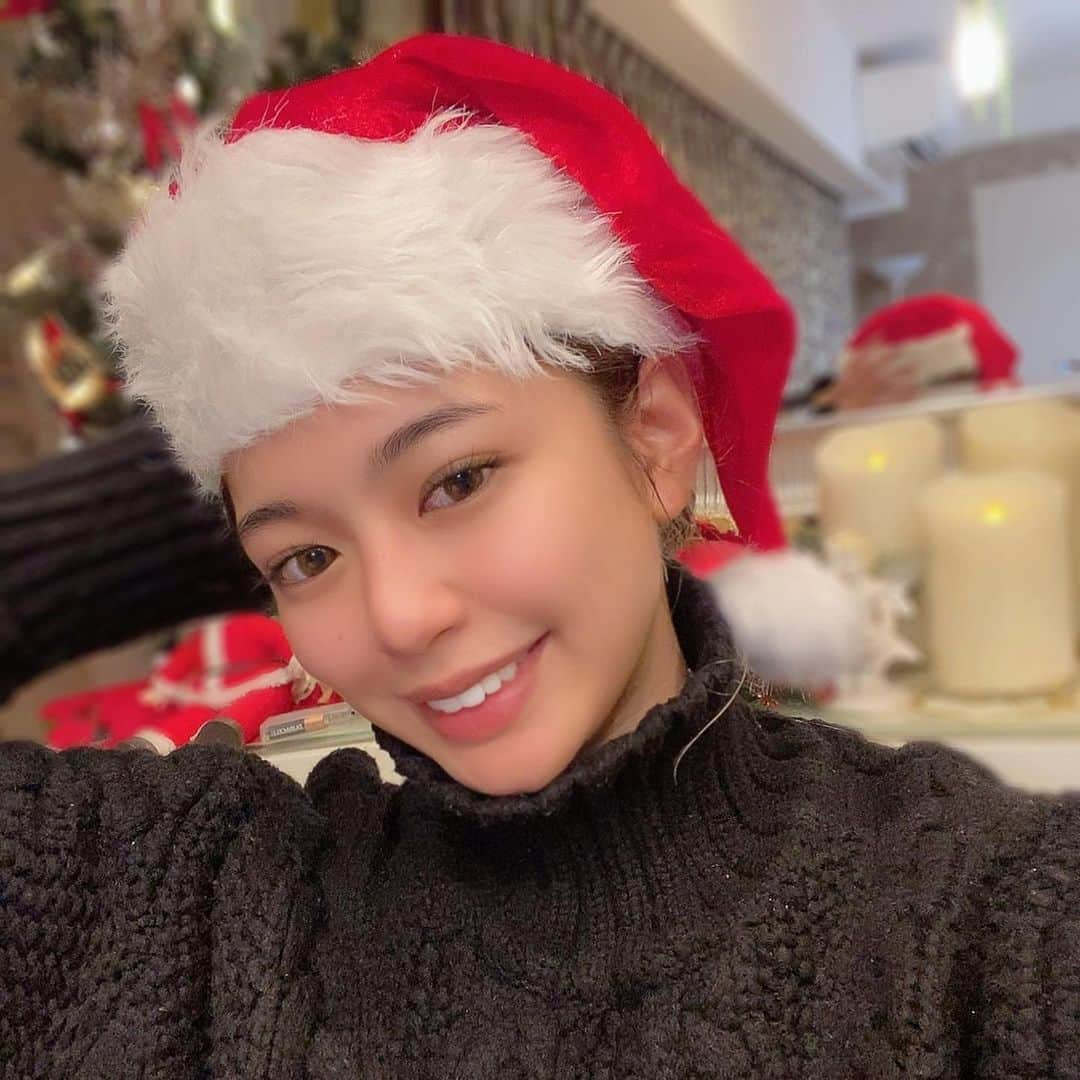 まさちゃんさんのインスタグラム写真 - (まさちゃんInstagram)「Xmasdinner🎄💕 クリスマスは仮免受かって、 ゴールドで背中トレして、 夜はママの手作りディナー🍽 夜はおとんがハマってる鬼滅見て(仲良しかよ)w 私はケーキ係🍰 まったり過ごした1日🌙残りももうわずか悔いのないように過ごしたいね🥲 #メリクリ　#ボア」12月26日 0時42分 - masachin21