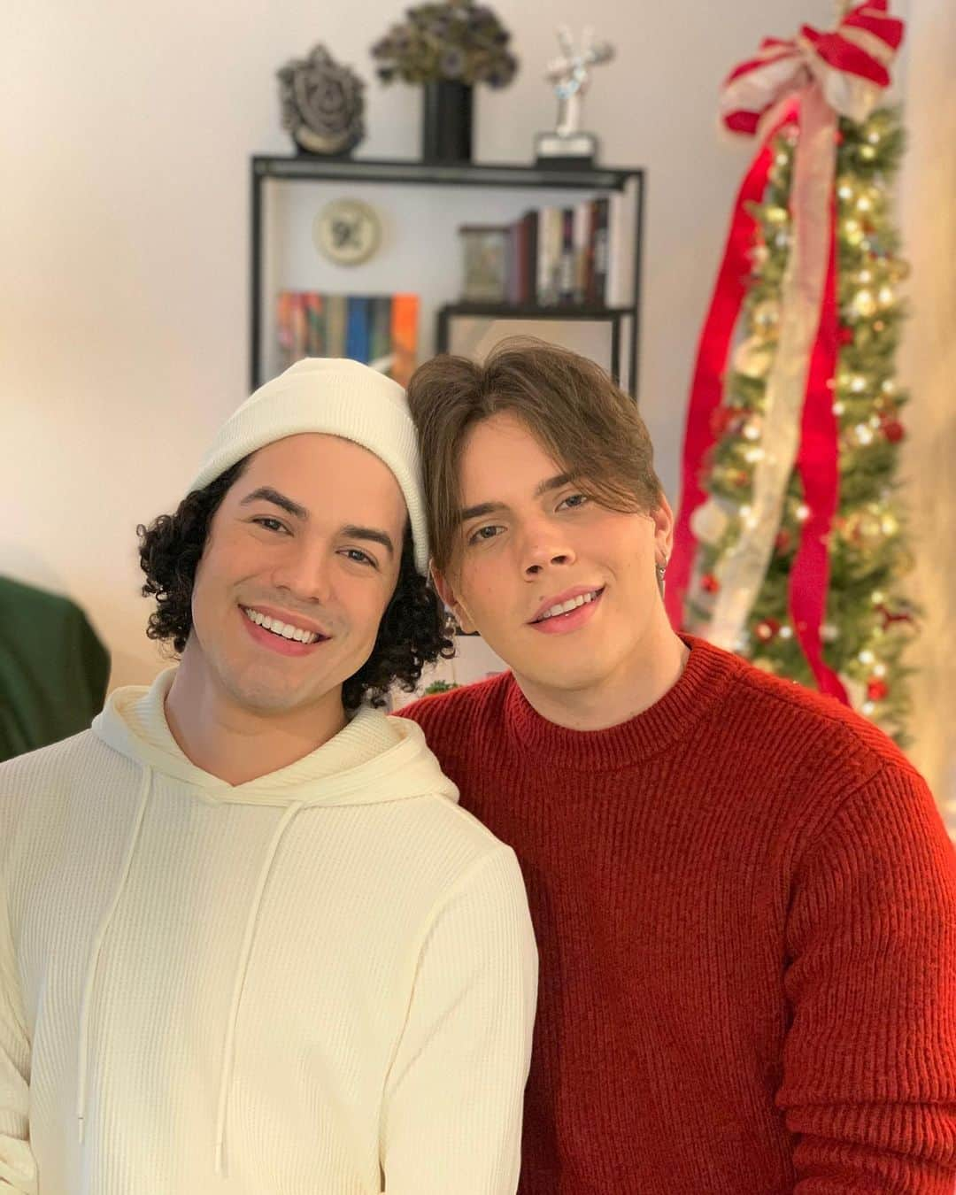 サム・アウヴェスさんのインスタグラム写真 - (サム・アウヴェスInstagram)「Merry Christmas 🎄」12月26日 0時51分 - samalvesmusic