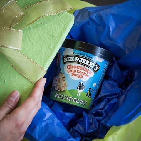 Ben & Jerry'sのインスタグラム：「Season's eatings and happy holi-doughs! 🎁⁠ ⁠ Order all your favorite pints for delivery to your doorstep at the link in our bio.」