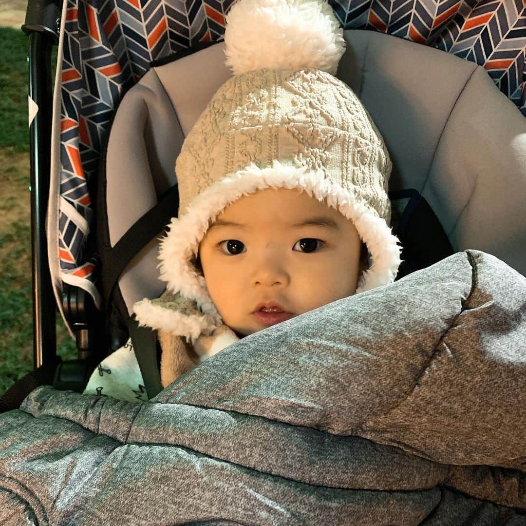 桜 稲垣早希さんのインスタグラム写真 - (桜 稲垣早希Instagram)「去年妊娠中に一目惚れして買ったニット帽が、ずっと大きくて成長するまで待ってようやくピッタリになったので今日被せました😊成長が早すぎて、すでにパツパツになってしまったのでこの冬で終わりです🥲記念に取っとこうかな。 #生後10ヶ月男の子 #ベビー帽子」12月26日 1時31分 - sakura_inagaki_saki