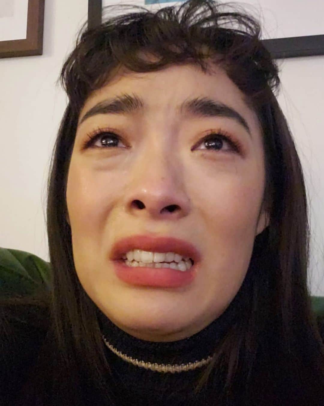 リナ・サワヤマのインスタグラム：「this is me after watching Paddington 2 😭😭😭😭😭😭😭  the love u guys have given me and the album this year has given me a lot of strength but this year has been so tough on a personal level 😔 I haven’t seen any family since last November (as they all live in Japan) and have barely seen friends aka my chosen family either. I especially miss my mum. I know others share similar stories and many have had much more heartbreak this year 😔   this festive period is really tough for a lot of people so I’m Sending everyone love and positivity 🥺 we can get through this !!! I love u so much   I’m going to have another beavertown   and watch Coco 😭😭😭😭😭😭😭😭😭😭😭😭😭😭😭😭😭😭😭😭😭😭😭 BBC Christmas programming this year is wild」