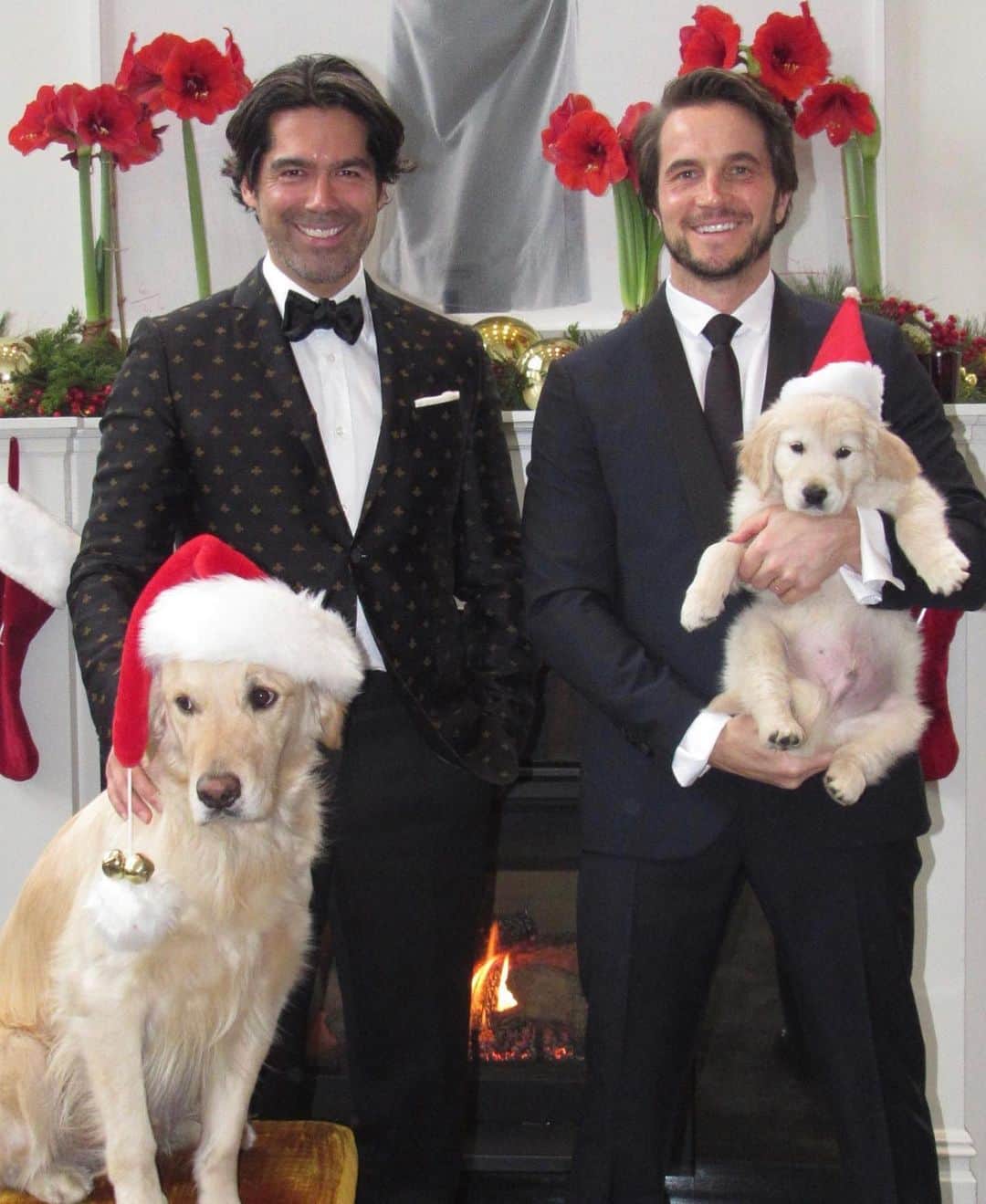 のインスタグラム：「Wishing everyone a Merry Christmas!!!  Stay safe and healthy.  Feeling extremely grateful and blessed to have our loved ones safe and sound. 🥂 to a fabulous 2021 xxx」