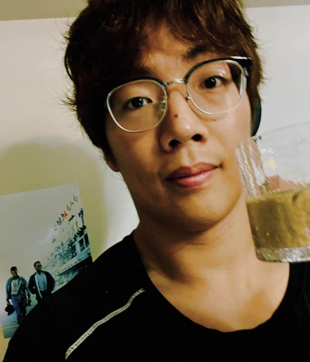 のインスタグラム：「I drank Baileys first time. Chris gave it as a christmas present. It's taste good!!  Thank you😙」