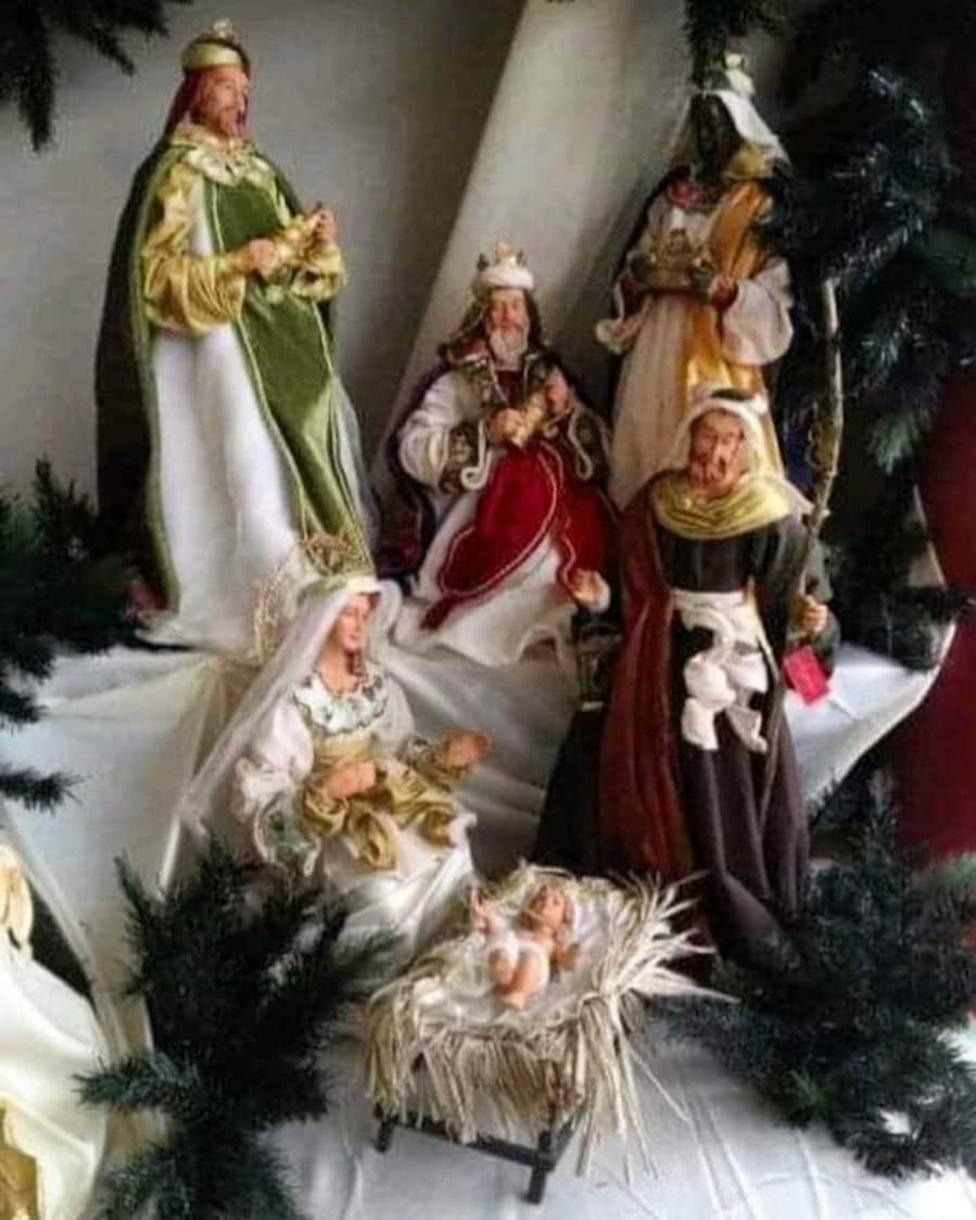 Susana Vieiraさんのインスタグラム写真 - (Susana VieiraInstagram)「Abençoa Jesus, a nossa nação! O nosso planeta! 🙏🏻  Feliz Natal a todos! 🌟」12月26日 1時52分 - susanavieiraoficial
